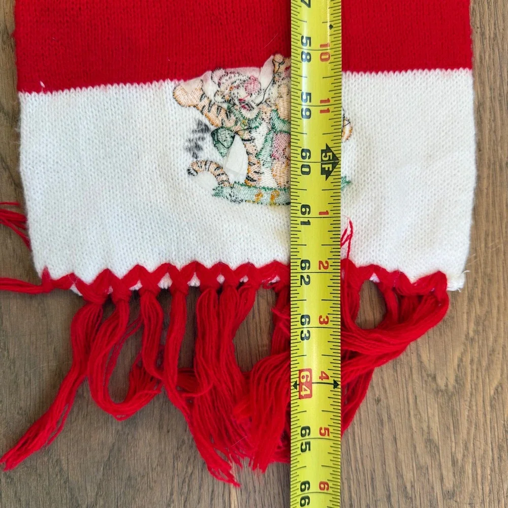 Vintage 1995 Disney Winnie the Pooh Tigger Knit Scarf Red White‎ Striped Holiday